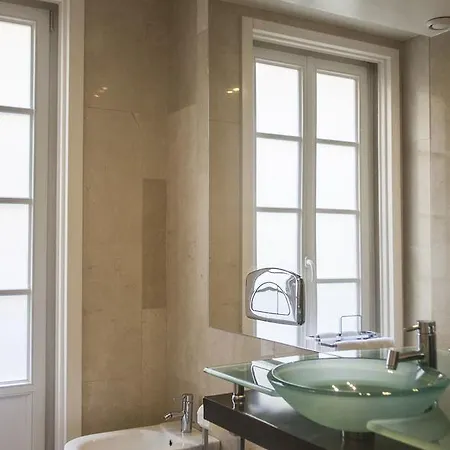 Holidaylovers Chiado Deluxe *