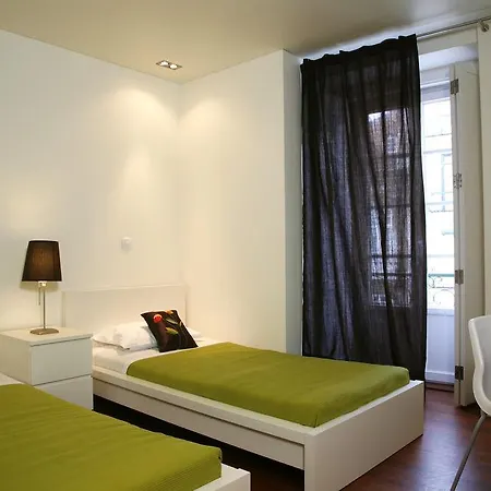 Holidaylovers Chiado Deluxe *