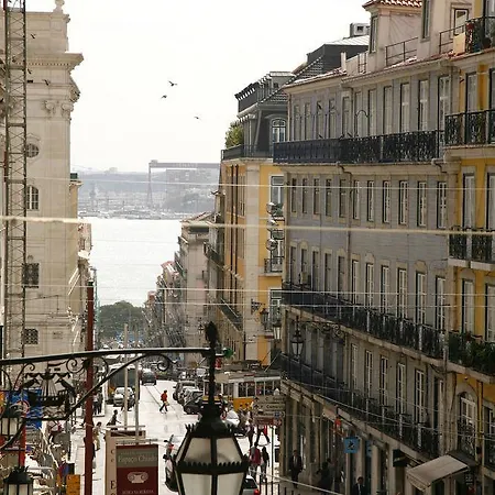 Holidaylovers Chiado Deluxe Apartamento Lisboa