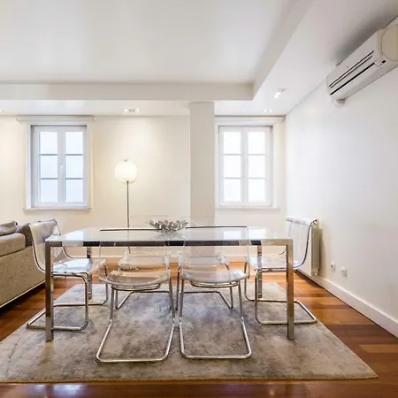 Holidaylovers Chiado Deluxe *
