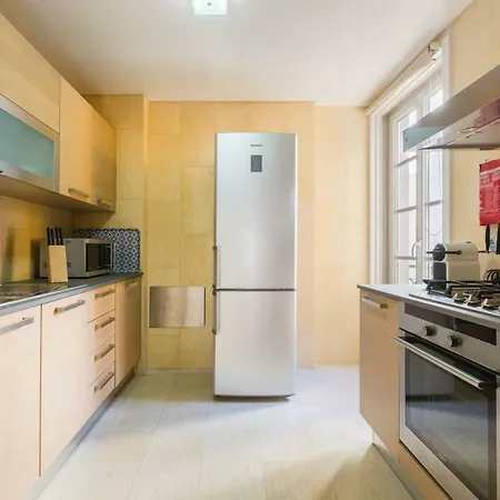 Holidaylovers Chiado Deluxe Appartement *
